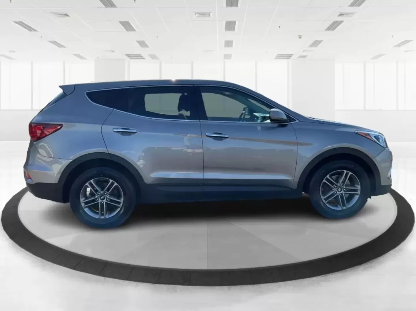 2018 Hyundai Santa Fe 2.4L (5NMZTDLB0JH) with an Theta II 2.4L I-4 gasoline direct injection engine, located at 401 Woodman Dr, Riverside, OH, 45431, (937) 908-9800, 39.760899, -84.123421 - Experience the perfect blend of comfort, style, and versatility with the **2018 Hyundai Santa Fe Sport**, now available at **Advantage Car and Credit**, your trusted **Buy Here Pay Here dealership** located at **1184 Kauffman Ave, Fairborn, OH 45324**. Whether you're a growing family looking for a r - Photo#1